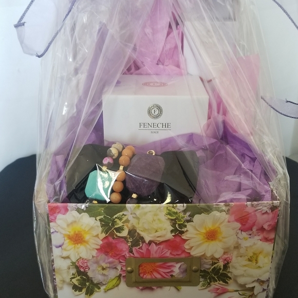 Gift Basket Feneche Skin Care Stone/Bead Bracelets - Picture 3 of 7